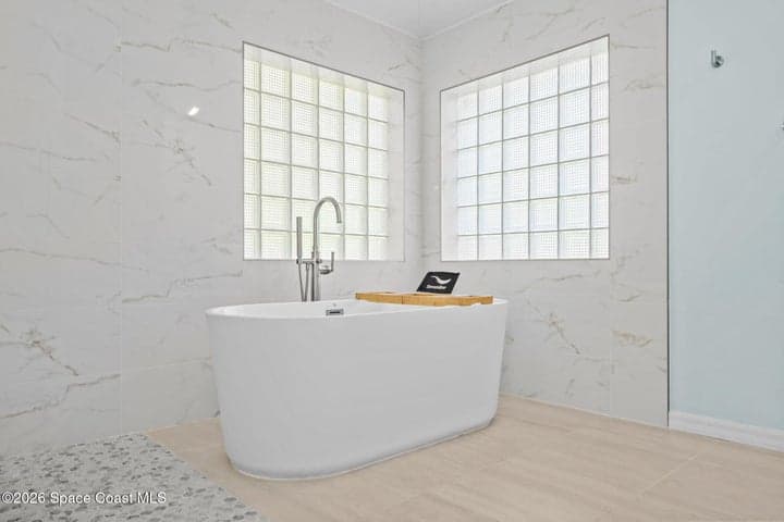 7895 Citrus Creek Dr - Primary Bathroom