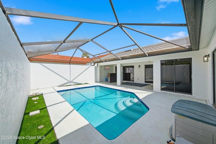 429 Maple Bluff Circle, Melbourne, FL, 32940 photo 3
