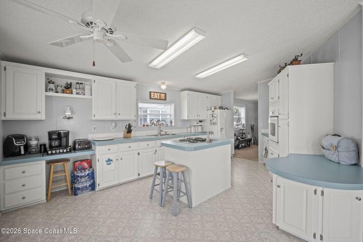 7648 Kyak Court Q16, Micco, FL, 32976 photo 5