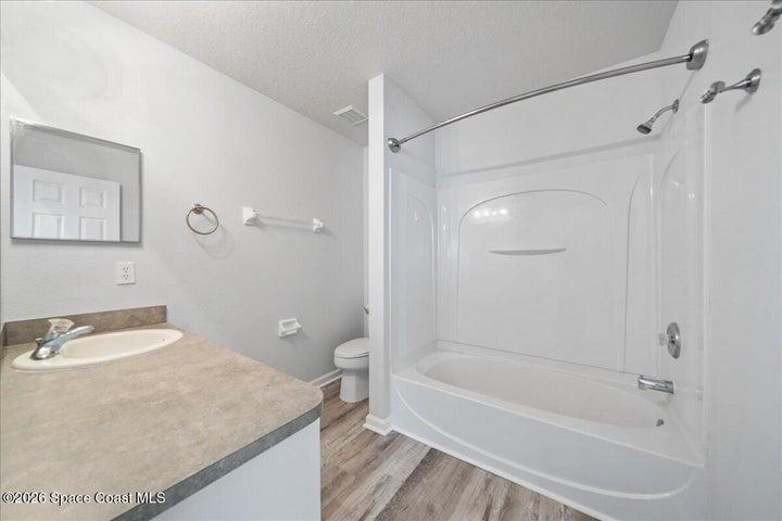 990 Luminary Circle 105, Melbourne, FL, 32901 photo 14