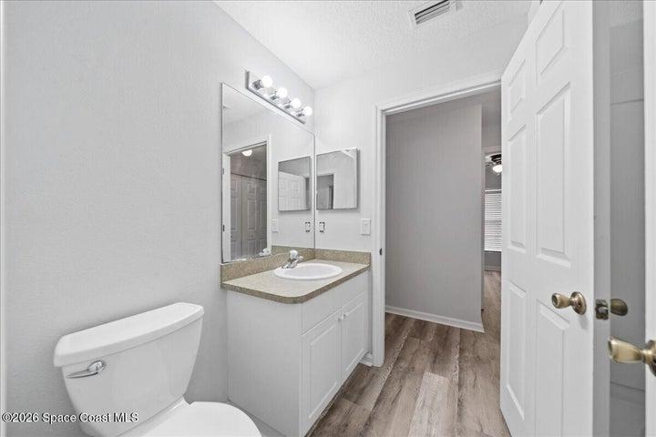 990 Luminary Circle 105, Melbourne, FL, 32901 photo 17