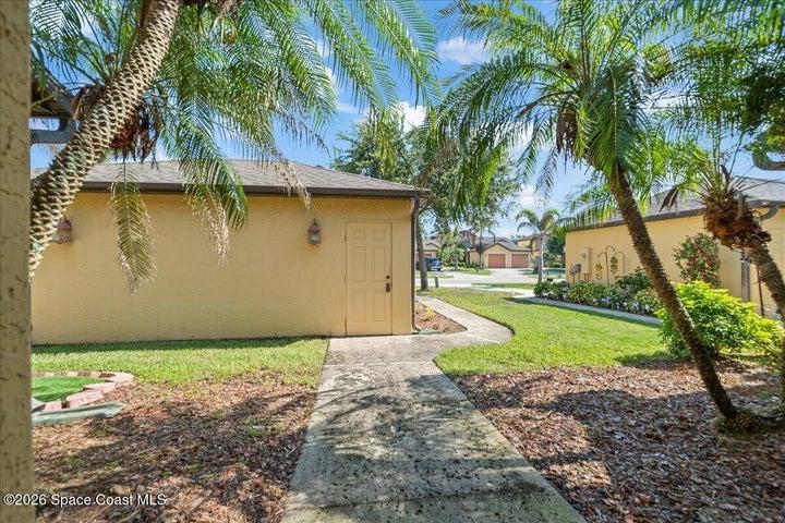 990 Luminary Circle 105, Melbourne, FL, 32901 photo 26