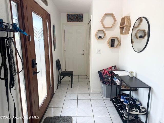 entry/garage entry