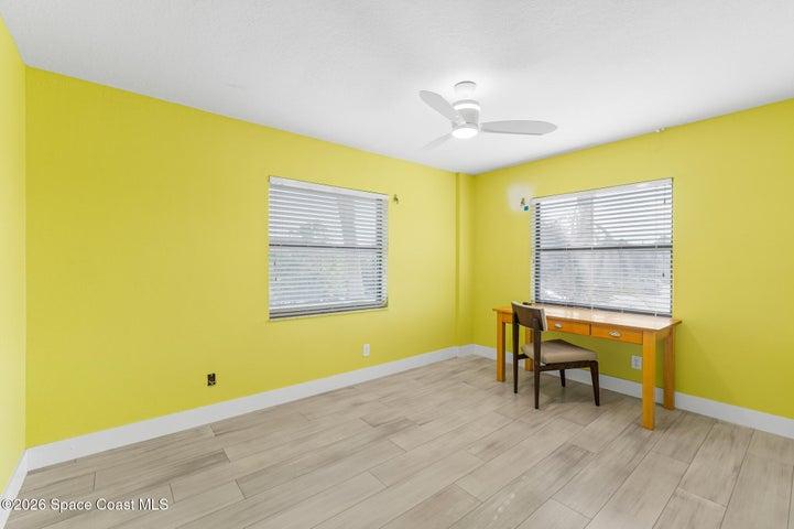 Secondary Bedroom (2)