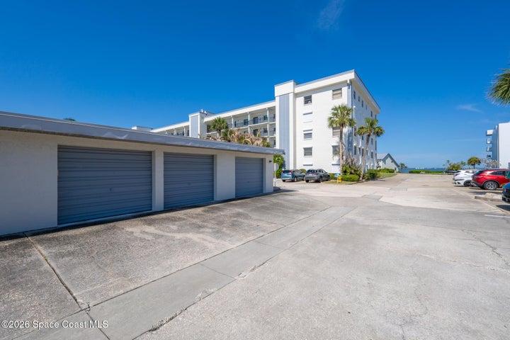 Private Garage Space