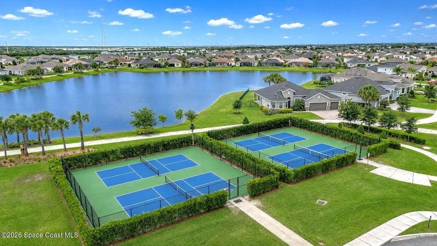 Tennis/pickleball courts for community