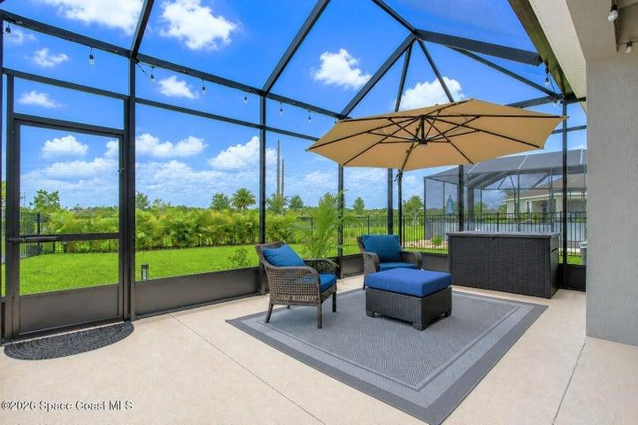 screened lanai