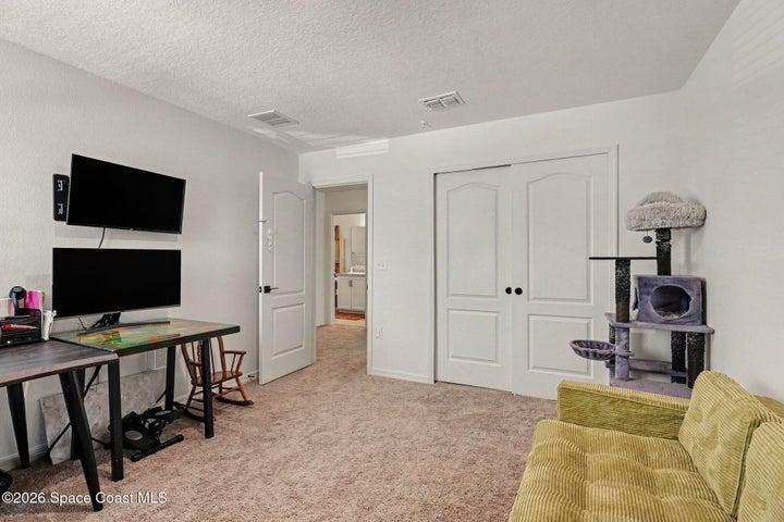 Large Closet Space