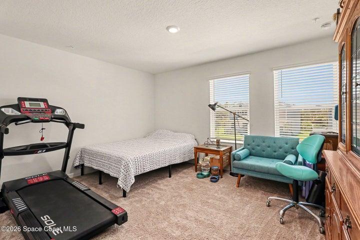 4th Bedroom has lots of room