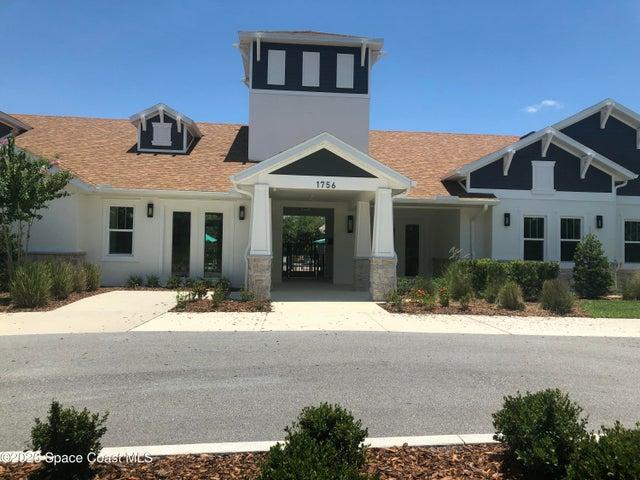 Entrance to Clubhouse