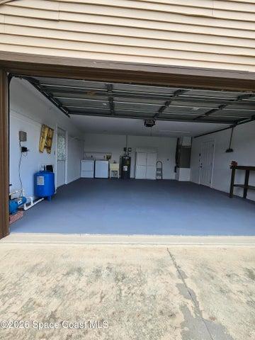 22" deep garage