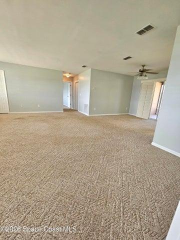 Living room/dining combo