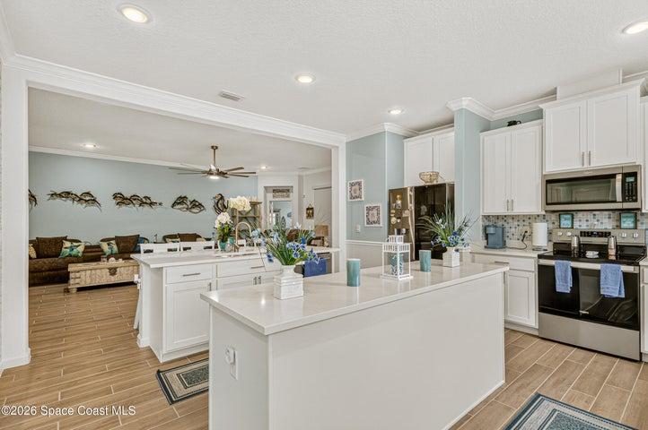 6691 Cameo Drive, Grant, FL, 32949 photo 14
