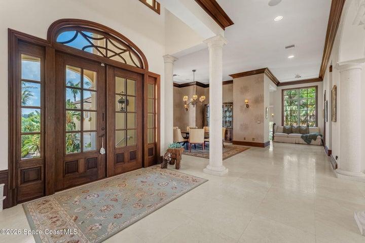 Foyer 2
