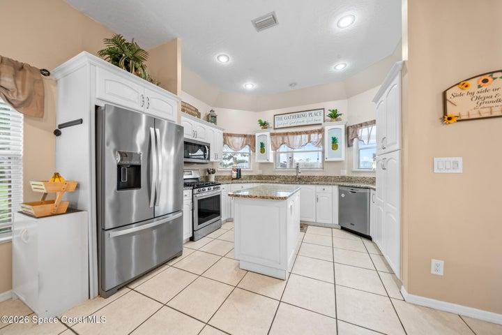 950 Somerset Lane, Melbourne, FL, 32940 photo 10