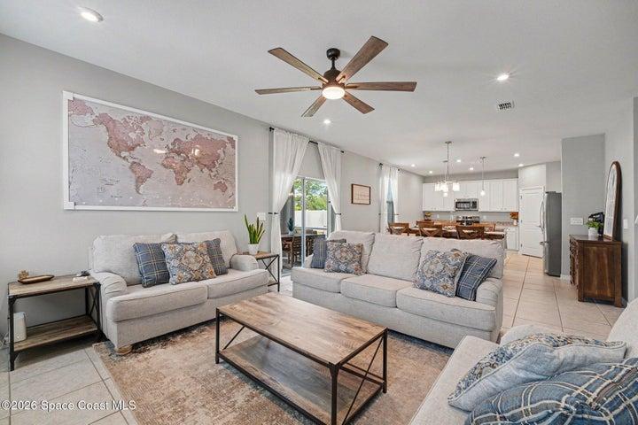 Living room 2