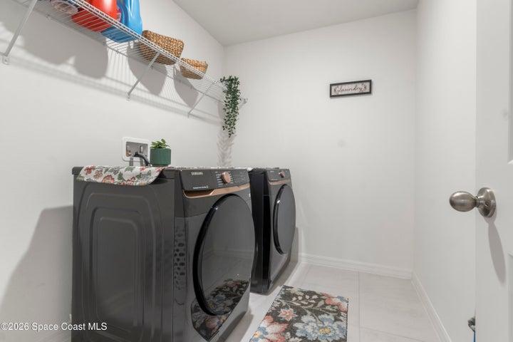 2nd Floor Laundry Room