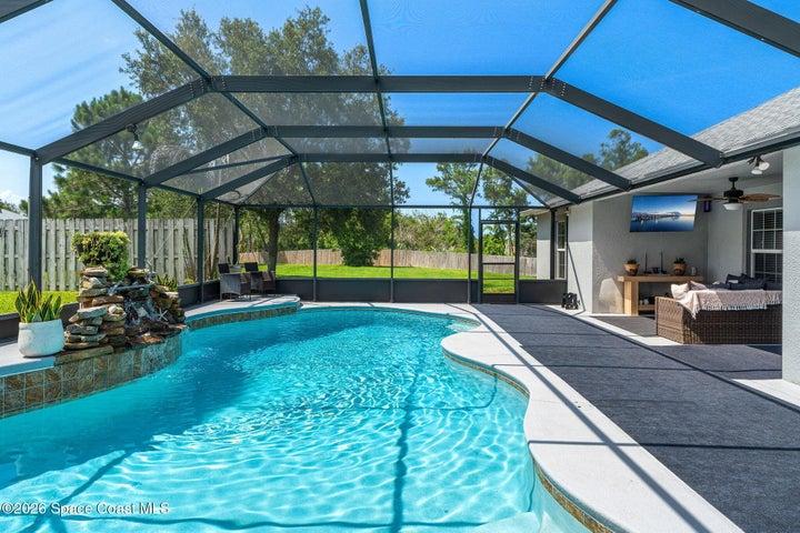 4148 Gardenwood Circle, Grant, FL, 32949 photo 2