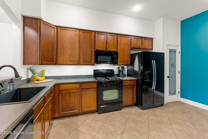 Solid Wood Cabinets