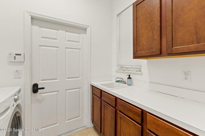 Sink & Extra Storage