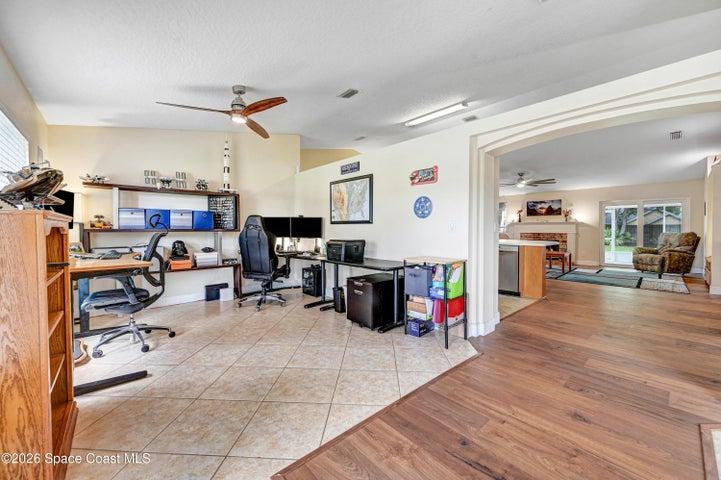 1345 Coventry Circle, Melbourne, FL, 32904 photo 4