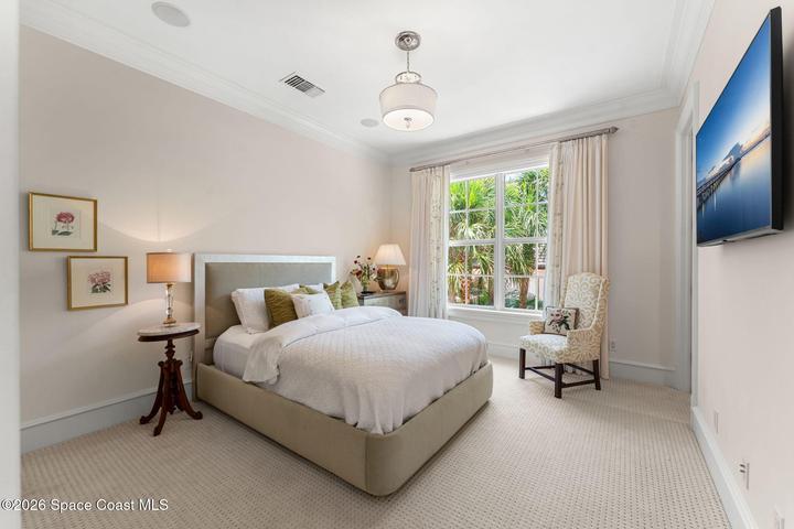Bedroom 1 - Guest Suite