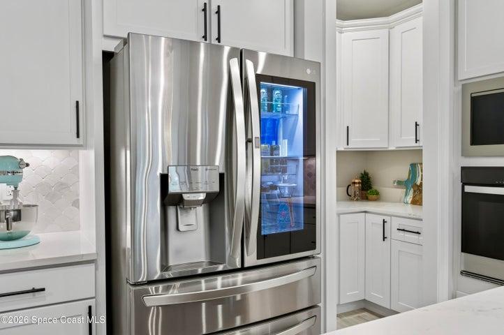 LG 4 DOOR REFRIGERATOR featuring: InstaView Door-in-Door, Craft ice maker, Convertible fridge/freezer drawer