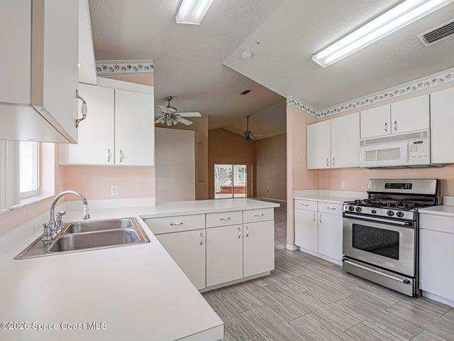 4891 Erin Lane, Melbourne, FL, 32940 photo 13