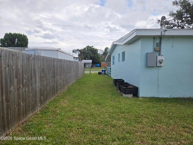 1796 Pontiac Circle N, Melbourne, FL, 32935 photo 4