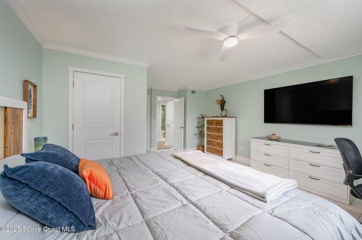 7101 Ridgewood Avenue 102, Cape Canaveral, FL, 32920 photo 10