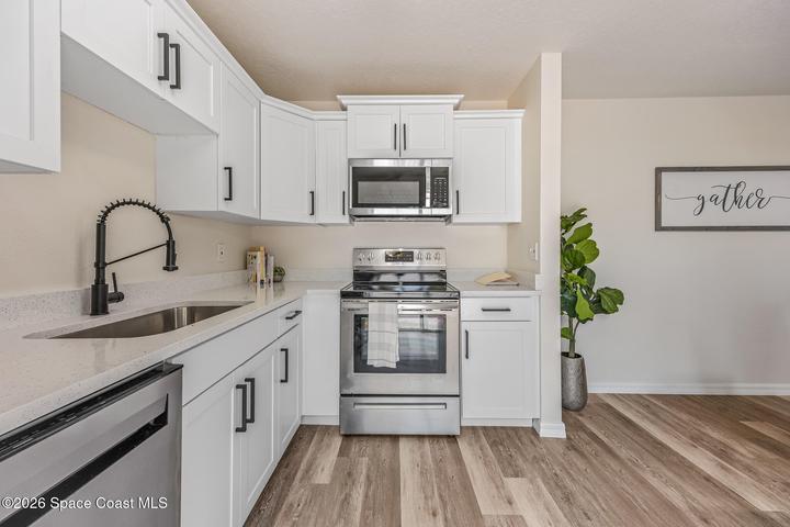 2715 Vista Oaks Circle NE, Palm Bay, FL, 32905 photo 8