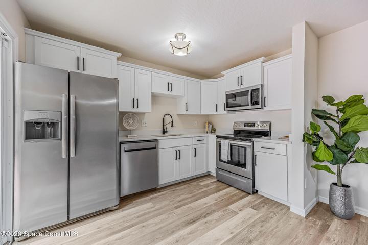 2715 Vista Oaks Circle NE, Palm Bay, FL, 32905 photo 6
