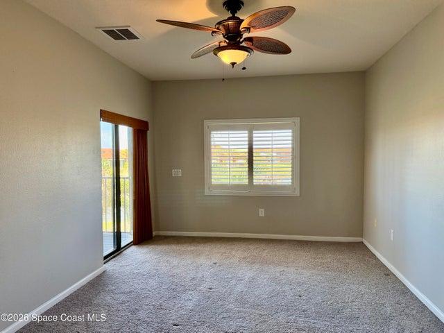 2nd primary- Upstairs bedroom with bathroom
