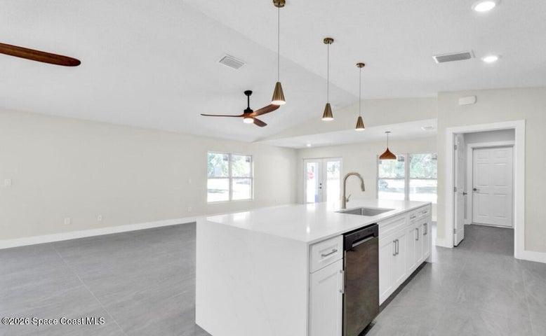 8575 100th Avenue, Vero Beach, FL, 32967 photo 5