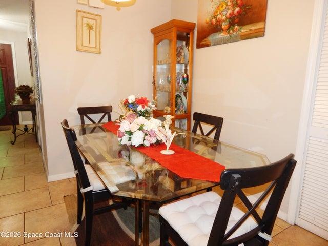 Eat In Kitchen
