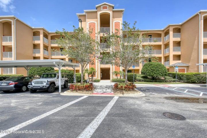 6858 Toland Drive 104, Melbourne
