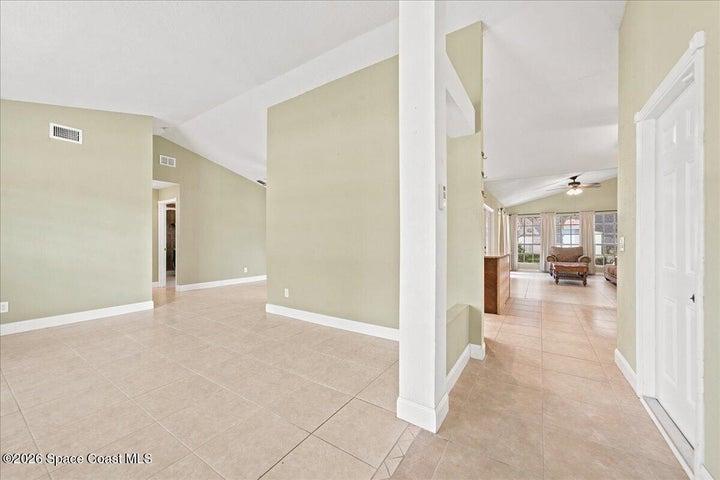 813 Emerald Way, Rockledge, FL, 32955 photo 2