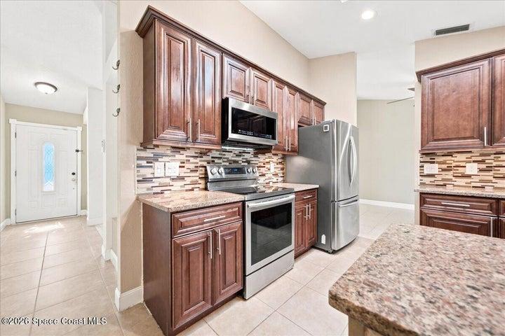 813 Emerald Way, Rockledge, FL, 32955 photo 9