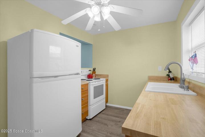 190 E Olmstead Drive D11, Titusville, FL, 32780 photo 17