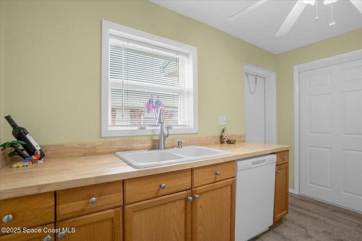 190 E Olmstead Drive D11, Titusville, FL, 32780 photo 18