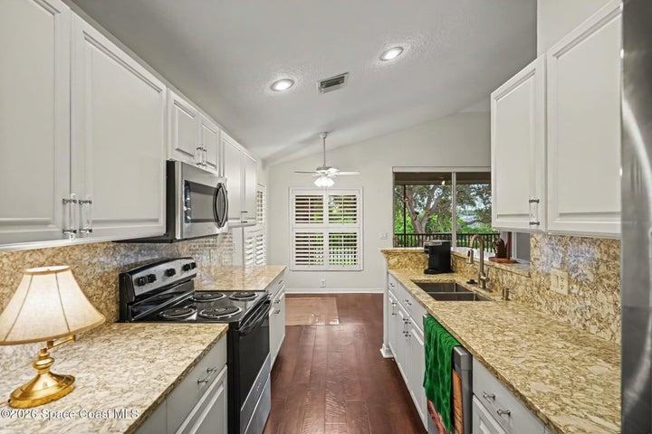 912 Handsome Cab Lane 201, Melbourne, FL, 32940 photo 17
