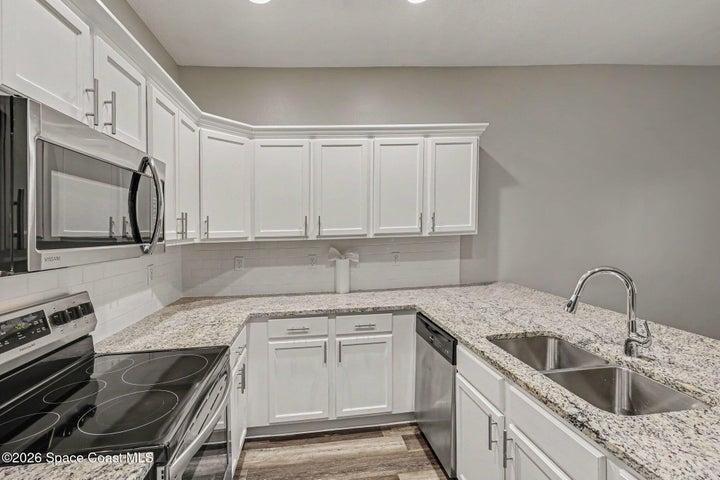 1030 Venetian Drive 103, Melbourne, FL, 32904 photo 5