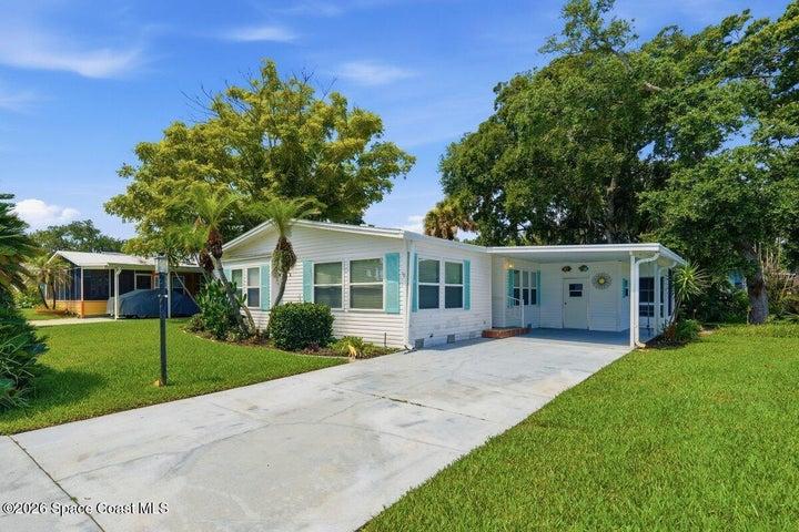 304 Portside Lane, Edgewater, FL, 32141 photo 2