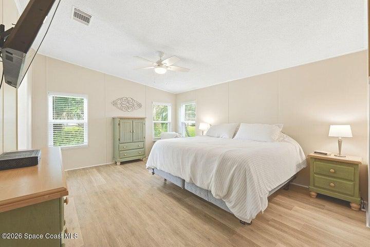 304 Portside Lane, Edgewater, FL, 32141 photo 21