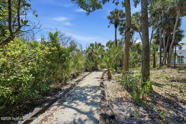 304 Portside Lane, Edgewater, FL, 32141 photo 45
