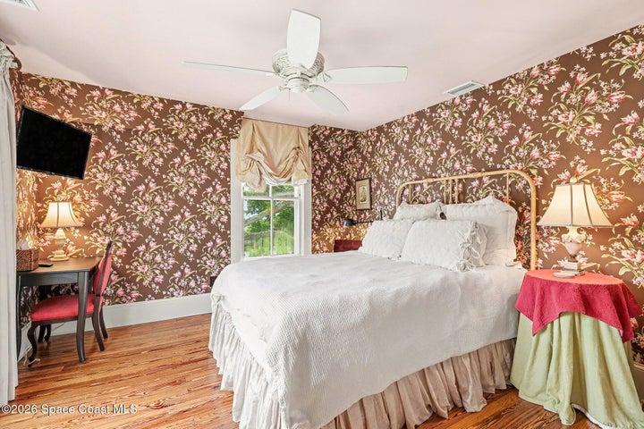 Victorian Guest Bedroom