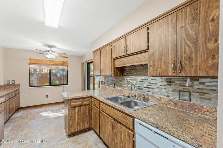 9030 York Lane 12d, West Melbourne, FL, 32904 photo 17