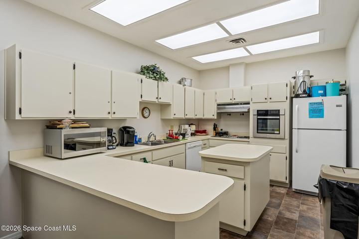 Meeting/Party Room Kitchen