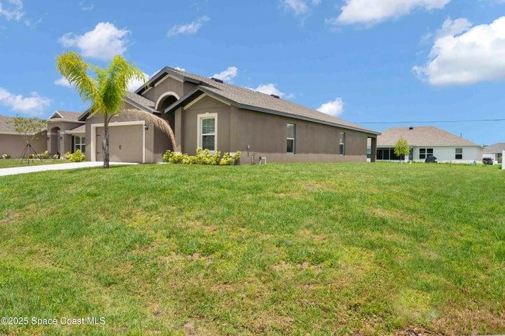 539 Hamwood Street SW, Palm Bay, FL, 32908 photo 4
