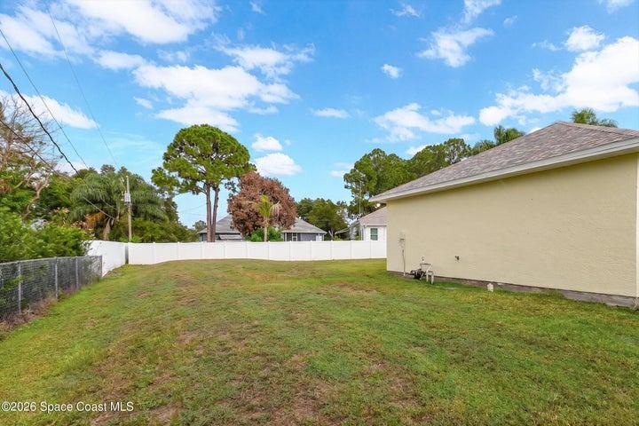 541 Tuttle Court SE, Palm Bay, FL, 32909 photo 4